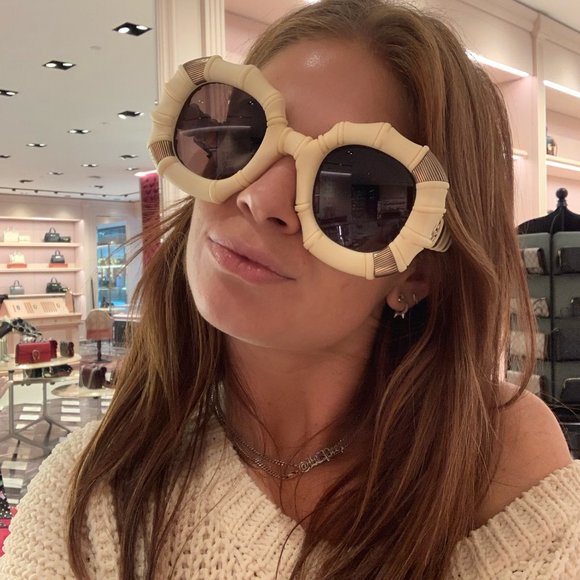 Meet your Posher, Laura - Picture 6 of 8